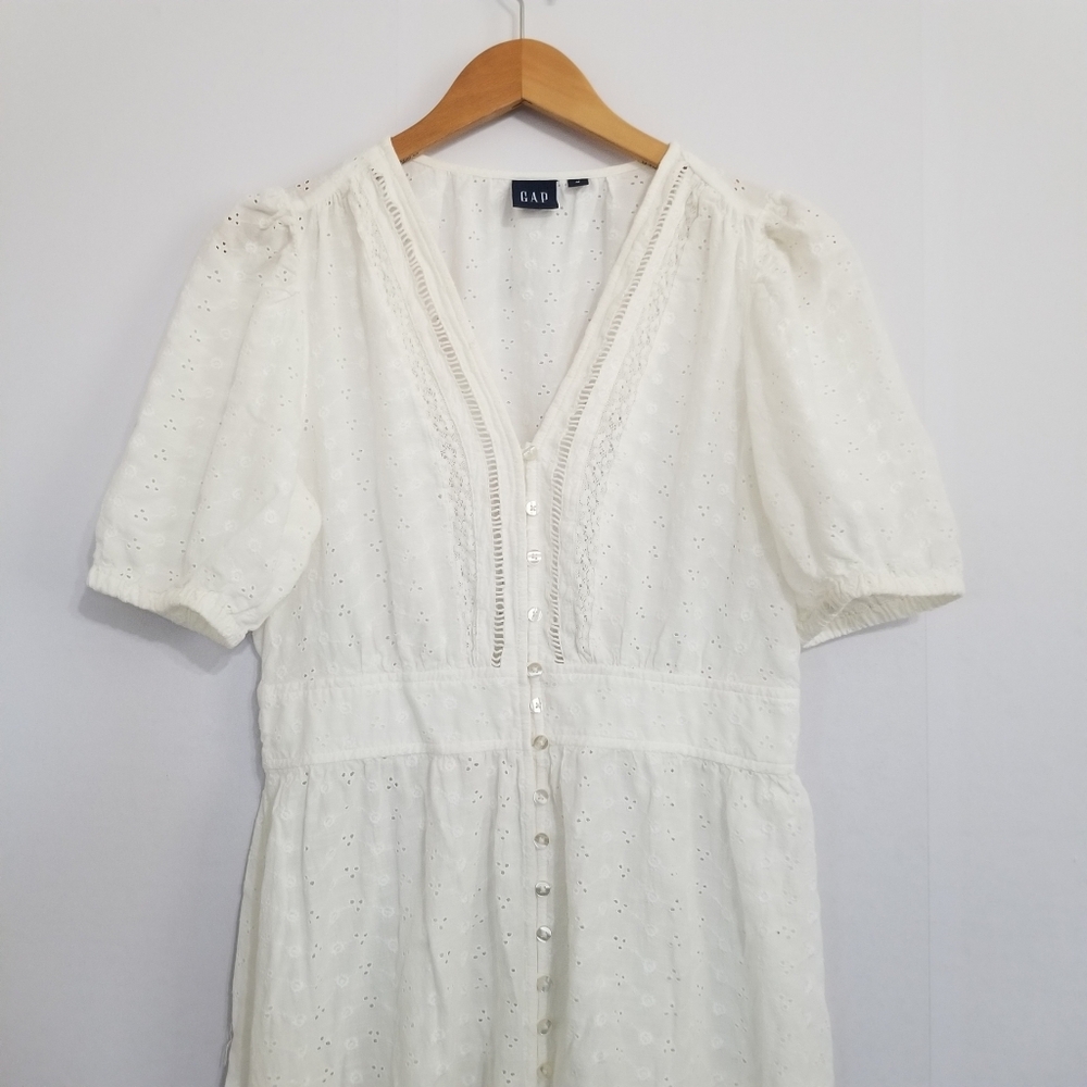 GAP Off White Eyelet Maxi Dress Size Medium - Picture 3 of 10